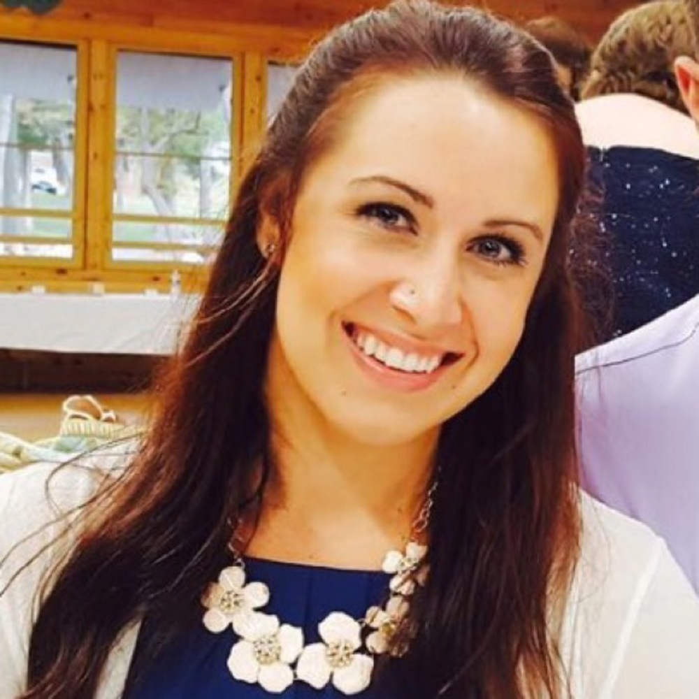 Meet your Posher, Caitlin